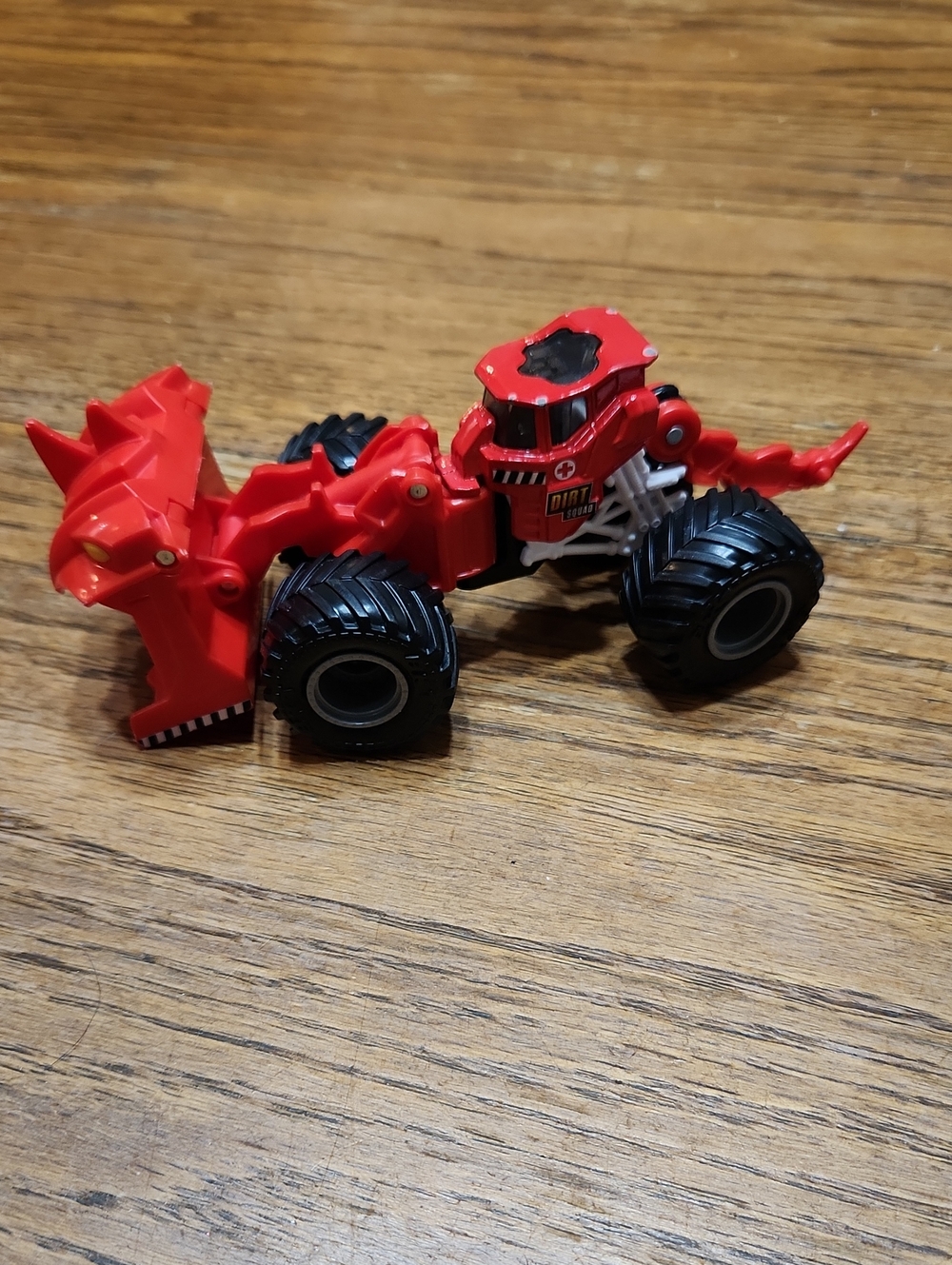Spin Master Monster Jam Dirt Squad Scoopz
